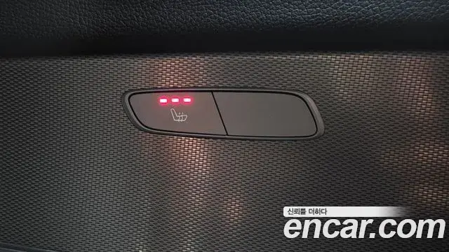 Mercedes-Benz E-Class 2019 — Şəkil 17/33