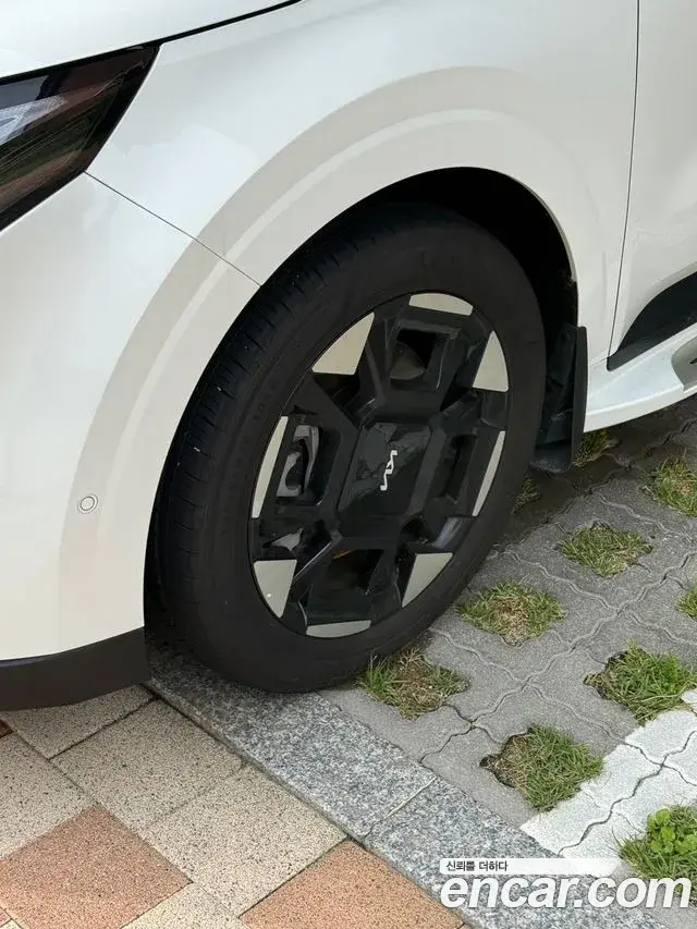 Kia Carnival 2024 — Photo 13/20