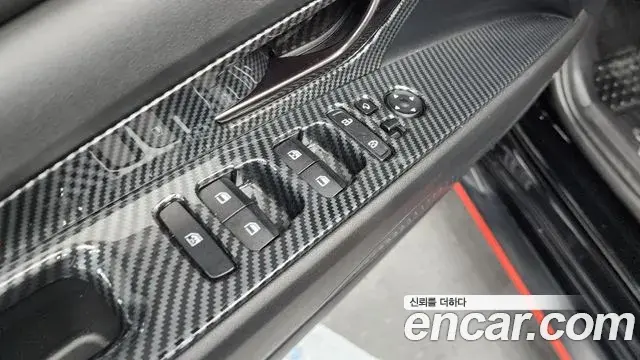 Hyundai The New Avante Hybrid 2022 — ფოტო 27/34