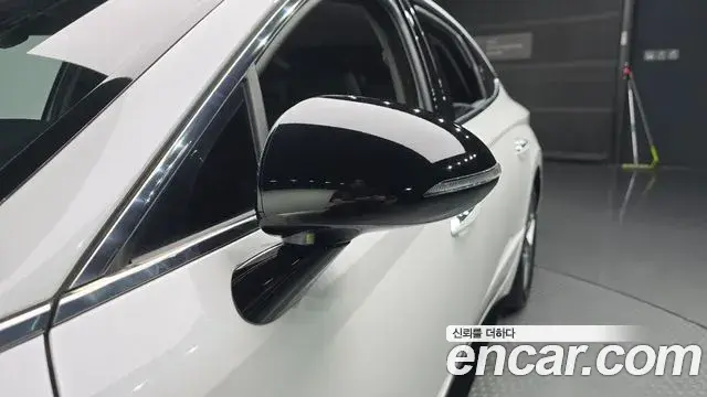 Hyundai Sonata Hybrid 2022 — Şəkil 25/30