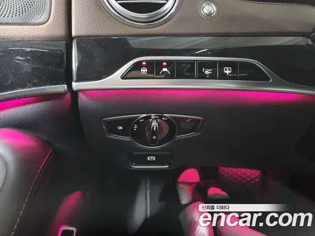 Mercedes-Benz S-Class 2018 — Photo 9/20