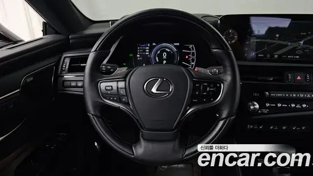Lexus ES300h 2025 — Фото 13/20