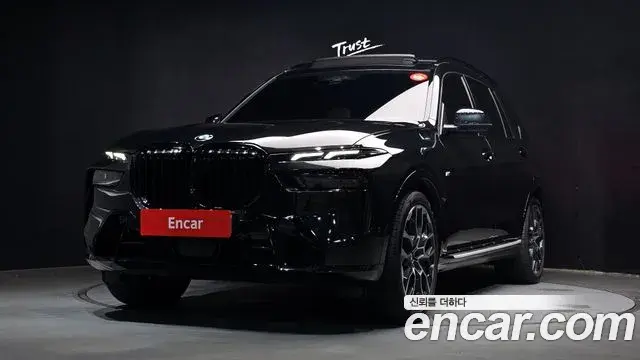 BMW X7 2024 — Photo 4/34