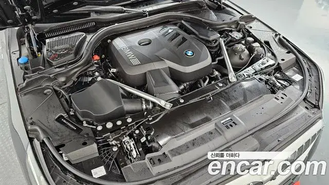 BMW 5 Series 2025 — Фото 6/20