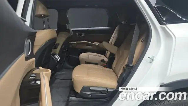 Kia Sorento 2024 — Фото 12/20