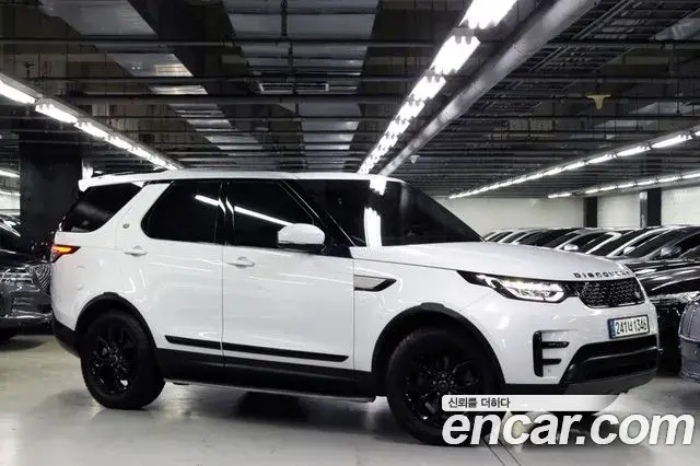 Land Rover Discovery 5 2018 — ფოტო 9/20