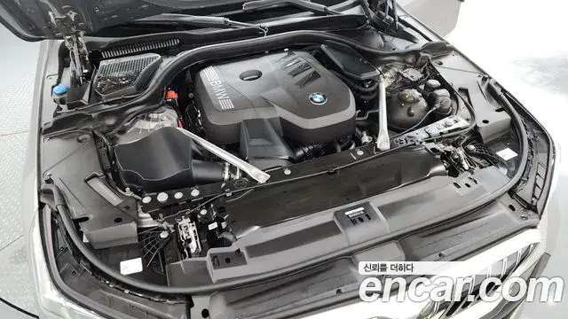 BMW 5 Series 2025 — ფოტო 8/38