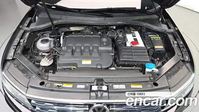 Volkswagen Tiguan 2020 — Photo 11/20