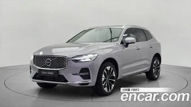 Volvo XC60 2025 — ფოტო 4/20