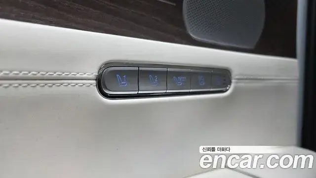 Genesis G90 2024 — Photo 3/46