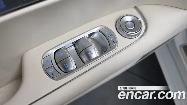 Genesis G90 2024 — Photo 23/46