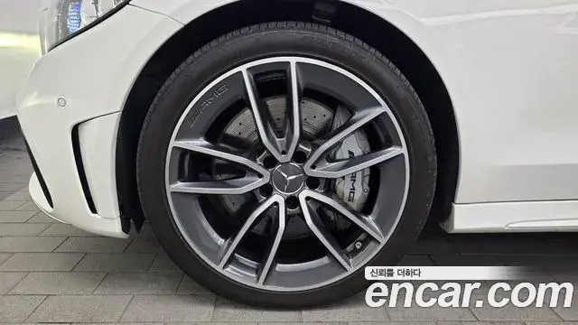 Mercedes-Benz C-Class 2021 — ფოტო 18/35