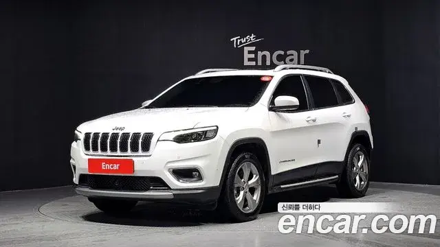 Jeep Cherokee 2020 — ფოტო 6/20