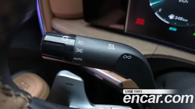 Hyundai Santa Fe 2024 — Şəkil 25/32