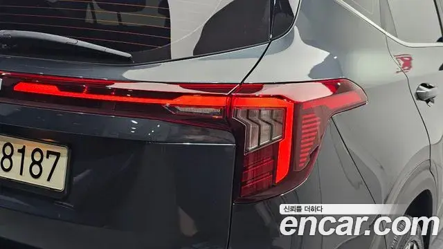 Kia Seltos 2023 — Şəkil 32/32