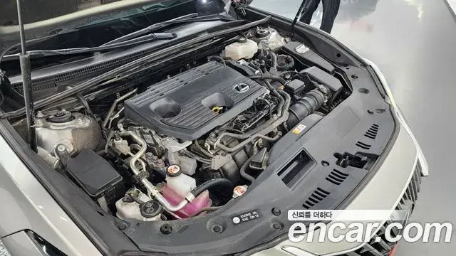 Lexus ES300h 2023 — ფოტო 13/20