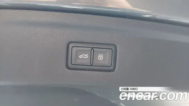 Audi A5 2022 — ფოტო 13/39