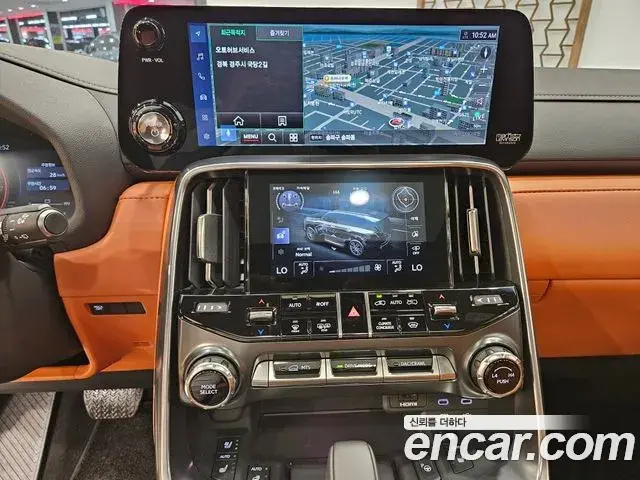 Lexus LX 2025 — Photo 13/15
