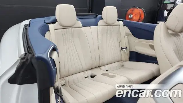 Mercedes-Benz E-Class 2022 — Фото 12/20