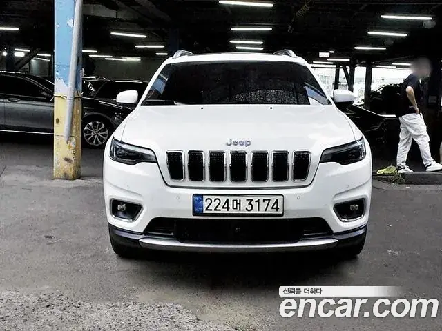 Jeep Cherokee 2021 — Photo 12/20
