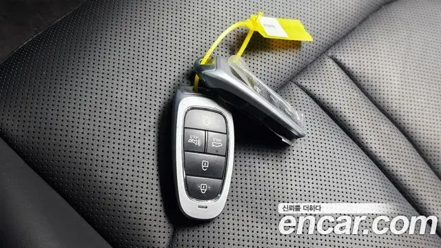 Hyundai Sonata Hybrid 2022 — Şəkil 22/30