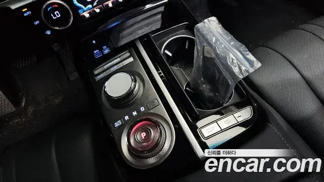 Genesis G80 2023 — Şəkil 13/36
