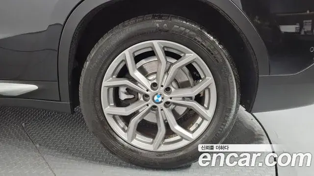 BMW X4 2020 — ფოტო 13/31