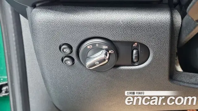 Mini Cooper 2020 — Photo 20/20