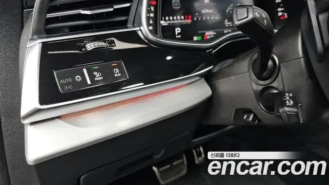 Audi Q8 2025 — ფოტო 12/38
