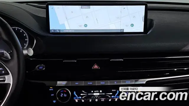 Genesis Electrified G80 2023 — Photo 14/20