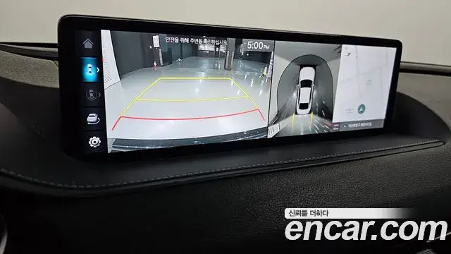 Genesis Electrified G80 2023 — Photo 15/20