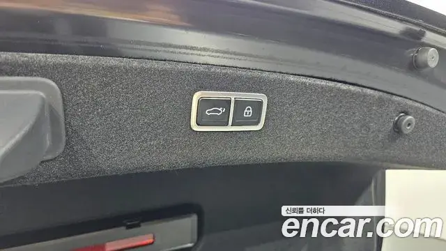 Genesis Electrified G80 2023 — Photo 20/20