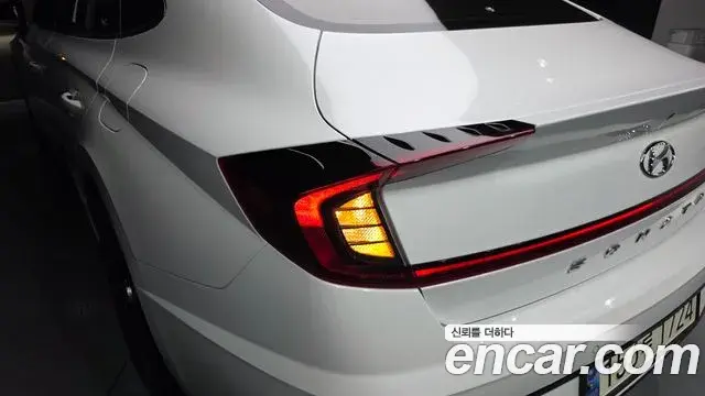 Hyundai Sonata Hybrid 2021 — ფოტო 34/40