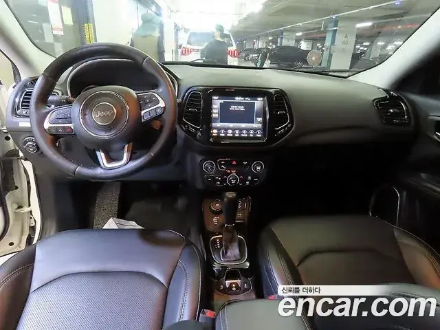 Jeep Compass 2019 — Şəkil 13/20
