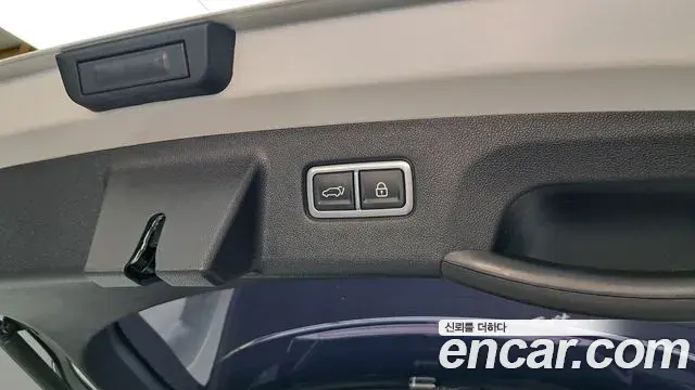 Kia Sorento 2022 — ფოტო 24/37