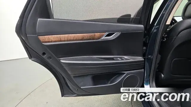 Genesis G80 2020 — Photo 34/34