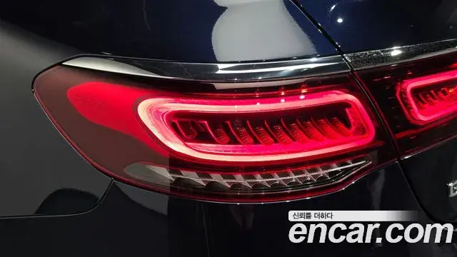 Mercedes-Benz GLC-Class 2021 — ფოტო 14/32