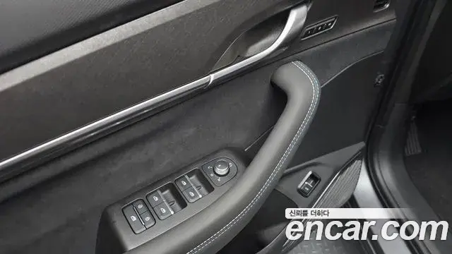 Renault Samsung Grand Koleos 2025 — ფოტო 1/31