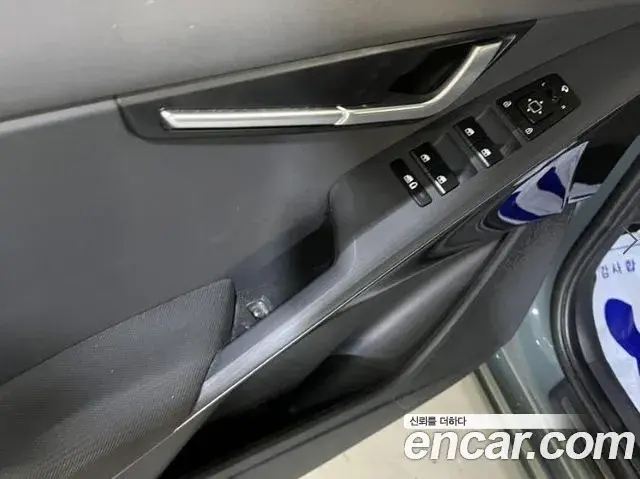 Kia Niro 2025 — Фото 14/19