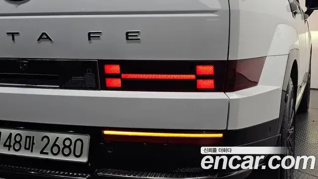 Hyundai Santa Fe 2023 — Photo 3/34