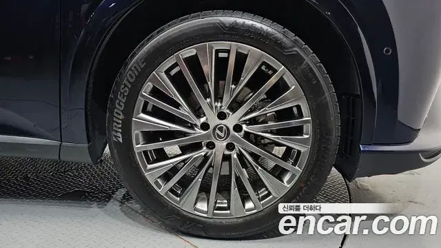 Lexus RX350h 2023 — Photo 22/43