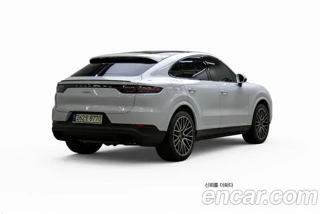 Porsche Cayenne 2021 — Фото 6/20