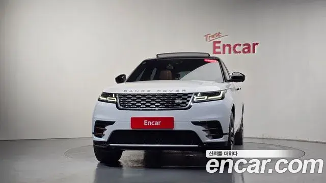 Land Rover Range Rover Velar 2018 — Photo 10/34
