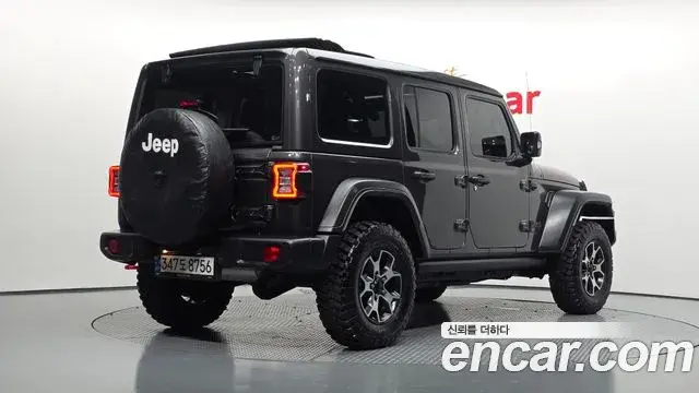 Jeep Wrangler 2022 — ფოტო 7/32