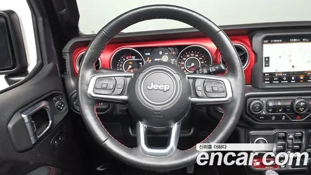 Jeep Wrangler 2022 — ფოტო 30/32