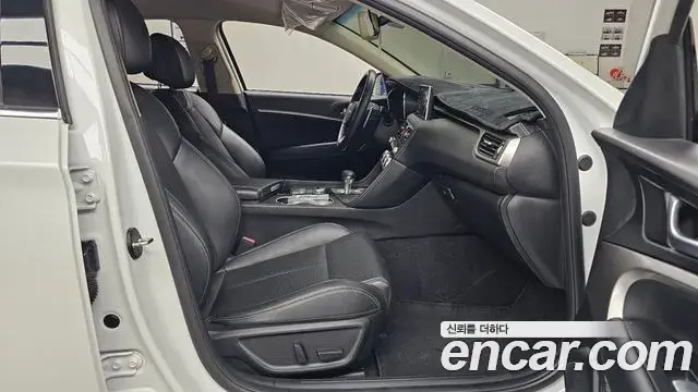 Genesis G70 2021 — Photo 7/31
