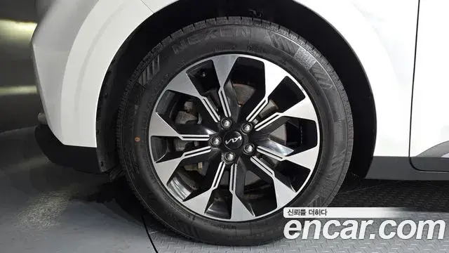 Kia Carnival 2023 — Şəkil 4/20