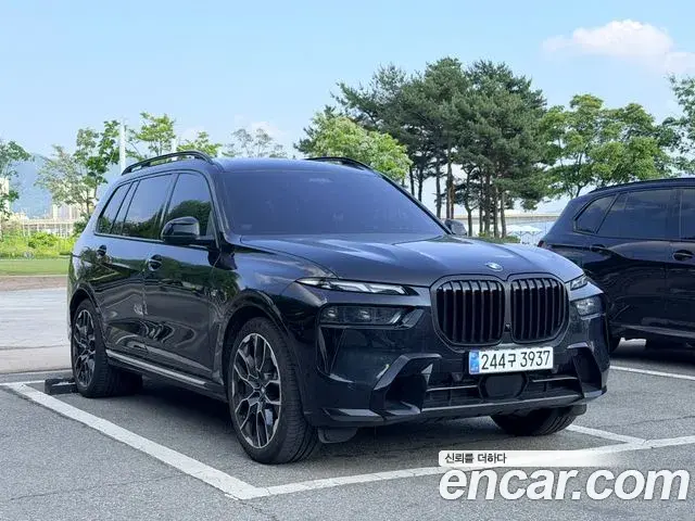 BMW X7 2025 — Photo 4/20