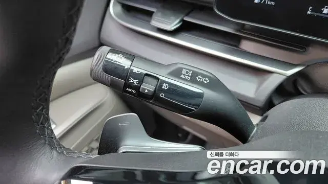 Kia Carnival 2024 — Şəkil 13/30