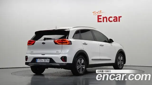 Kia Niro 2020 — Şəkil 2/20